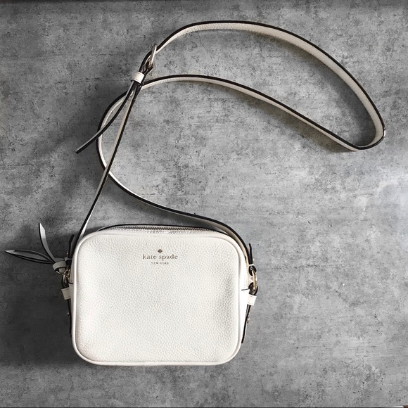 kate spade Handbags - Kate Spade White Cross Body Bag